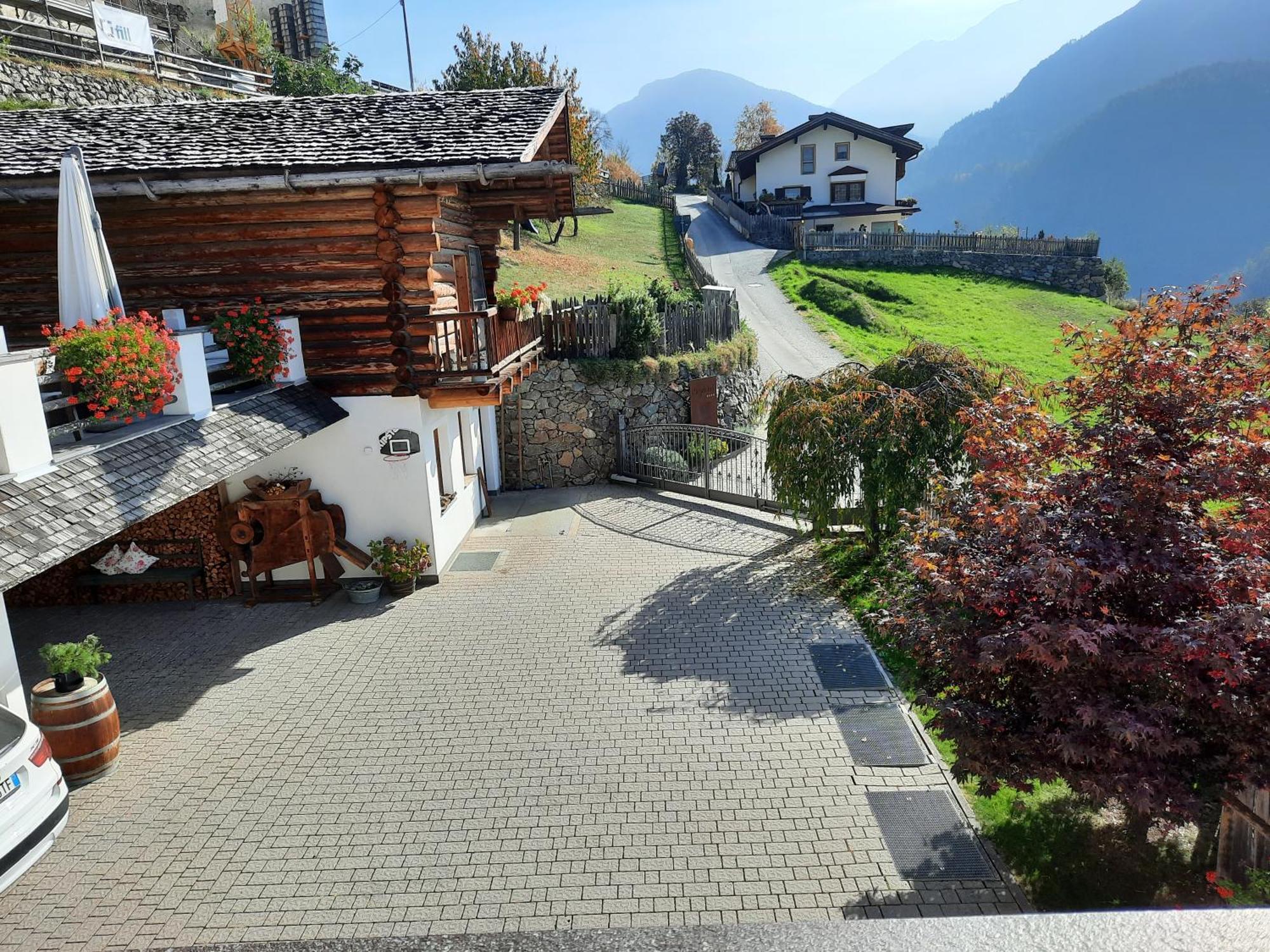Appartements Riegelehof Laion Exteriör bild